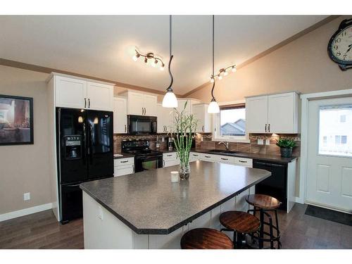 12 Viking Close, Red Deer, AB - Indoor Photo Showing Kitchen