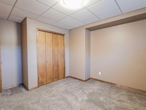 6923 Meadowview Close, Stettler, AB - Indoor Photo Showing Other Room