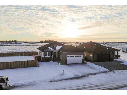 6923 Meadowview Close, Stettler, AB - Outdoor With View