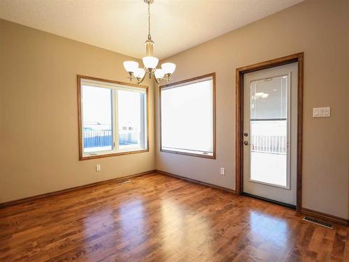 6923 Meadowview Close, Stettler, AB - Indoor Photo Showing Other Room