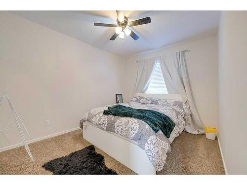 6 Tallman Close, Red Deer, AB - Indoor Photo Showing Bedroom