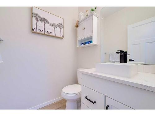 6 Tallman Close, Red Deer, AB - Indoor Photo Showing Bathroom