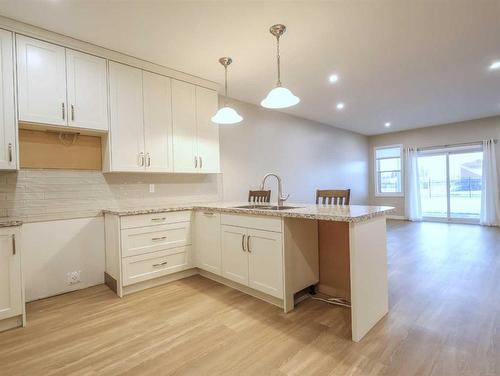 4509 B 56A Street Close, Stettler, AB - Indoor Photo Showing Kitchen