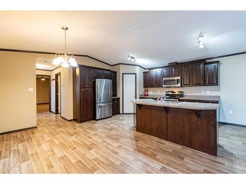 4919 43 Street, Stettler, AB - Indoor Photo Showing Kitchen