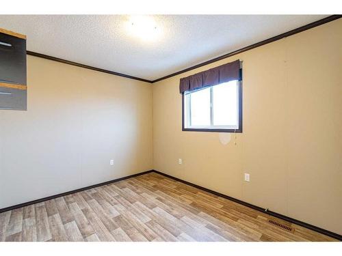 4919 43 Street, Stettler, AB - Indoor Photo Showing Other Room