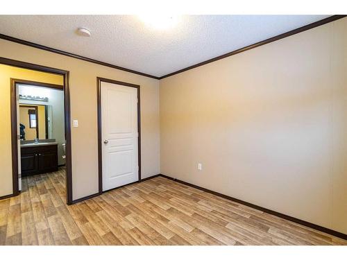 4919 43 Street, Stettler, AB - Indoor Photo Showing Other Room