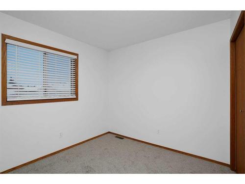 12 Dixon Crescent, Red Deer, AB - Indoor Photo Showing Other Room