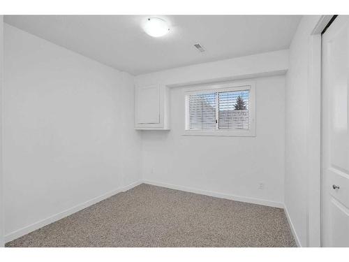 12 Dixon Crescent, Red Deer, AB - Indoor Photo Showing Other Room