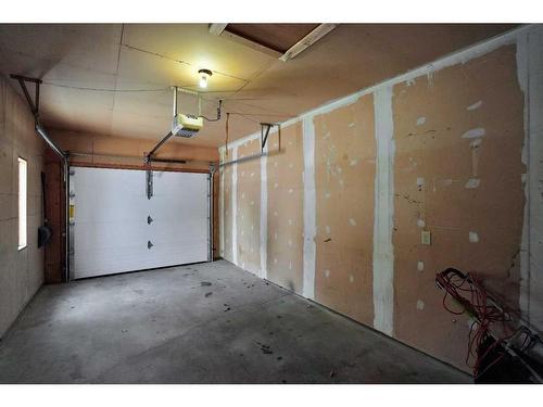 12 Dixon Crescent, Red Deer, AB - Indoor Photo Showing Garage