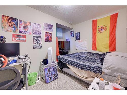 4013 47 Street, Red Deer, AB - Indoor Photo Showing Bedroom