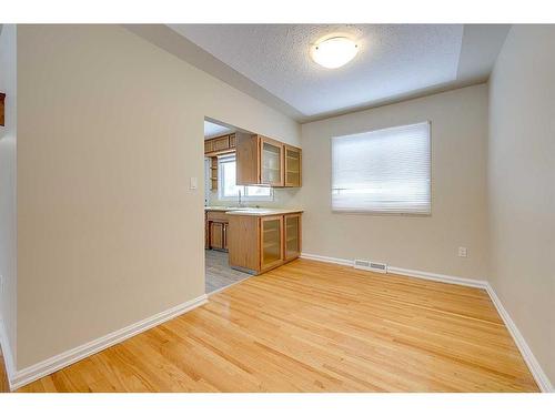 4013 47 Street, Red Deer, AB - Indoor Photo Showing Other Room