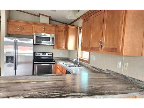 39-41019 Range Road 11, Rural Lacombe County, AB - Indoor Photo Showing Kitchen