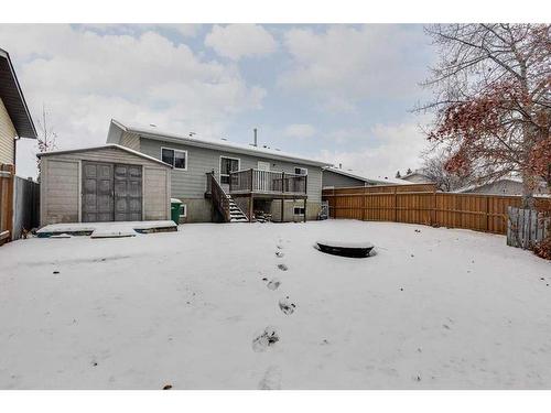 6126 52 Street Close, Ponoka, AB - Outdoor