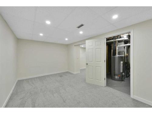 #22-96 Holmes Street, Red Deer, AB - Indoor