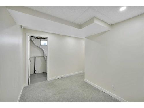 #22-96 Holmes Street, Red Deer, AB - Indoor Photo Showing Other Room