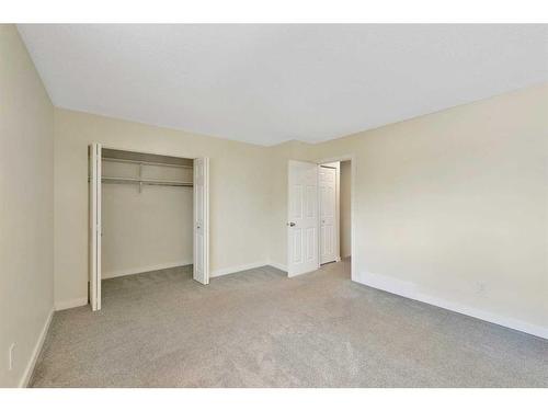 #22-96 Holmes Street, Red Deer, AB - Indoor Photo Showing Other Room