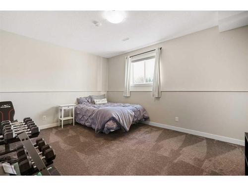 21-40419 Range Road 10, Rural Lacombe County, AB - Indoor Photo Showing Bedroom