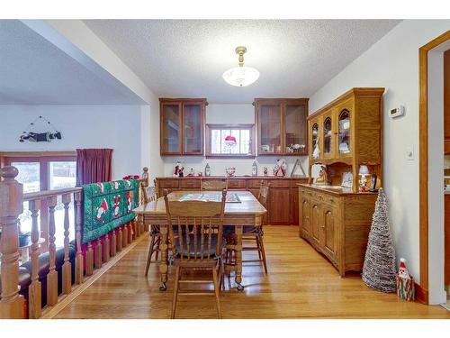 5450 49 Avenue, Lacombe, AB - Indoor Photo Showing Living Room With Fireplace