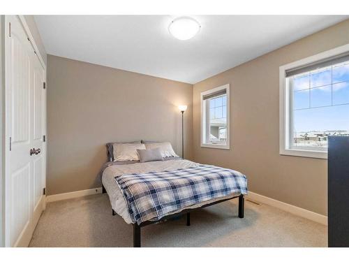 206 Viscount Drive, Red Deer, AB - Indoor Photo Showing Bedroom