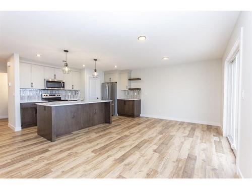 44 Toal Close, Red Deer, AB - Indoor Photo Showing Kitchen