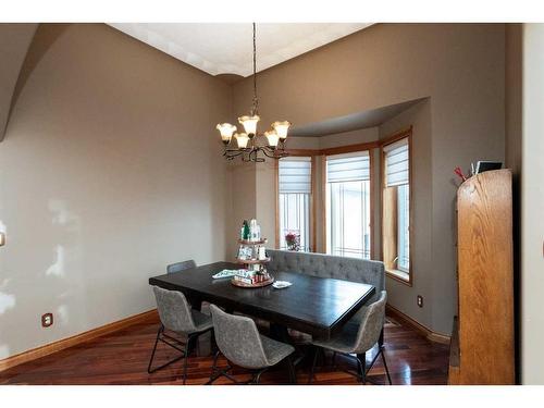 5104 55 Street Close, Eckville, AB - Indoor Photo Showing Dining Room