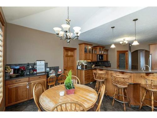 5104 55 Street Close, Eckville, AB - Indoor Photo Showing Dining Room