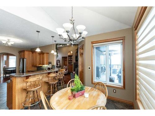 5104 55 Street Close, Eckville, AB - Indoor Photo Showing Dining Room