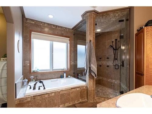 5104 55 Street Close, Eckville, AB - Indoor Photo Showing Bathroom