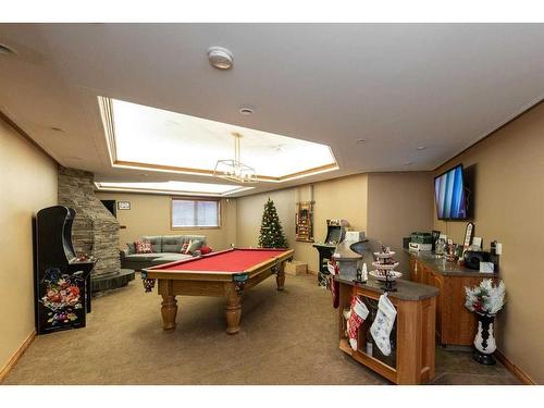 5104 55 Street Close, Eckville, AB - Indoor Photo Showing Other Room