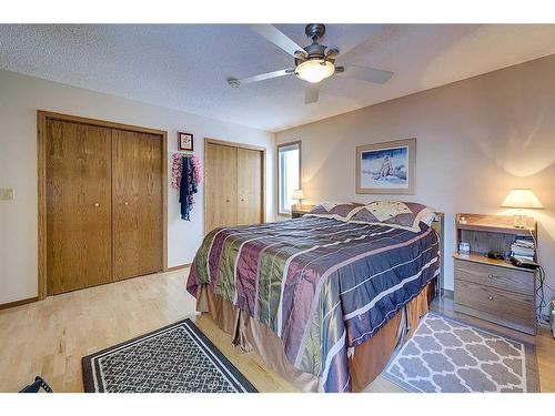 25 Rose Crescent, Red Deer, AB - Indoor Photo Showing Bedroom