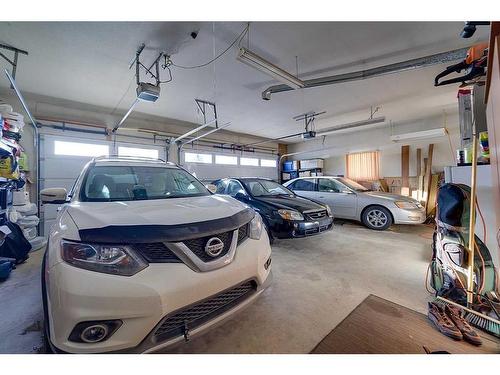 25 Rose Crescent, Red Deer, AB - Indoor Photo Showing Garage