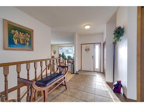 25 Rose Crescent, Red Deer, AB - Indoor Photo Showing Other Room