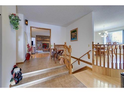 25 Rose Crescent, Red Deer, AB - Indoor Photo Showing Other Room