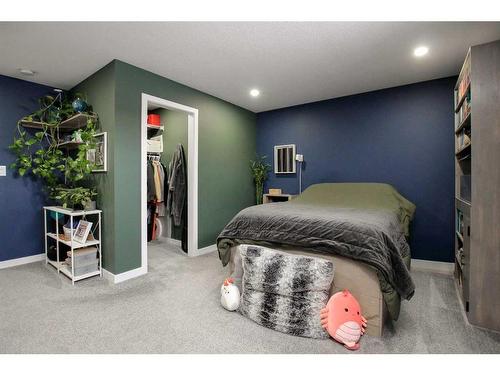 11 Fawn Meadows Drive, Delburne, AB - Indoor Photo Showing Bedroom