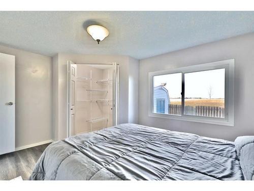 4820 55 Avenue, Camrose, AB - Indoor Photo Showing Bedroom