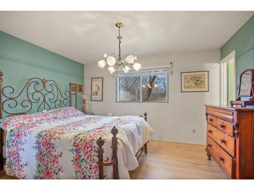 133 Maxwell Avenue, Red Deer, AB - Indoor Photo Showing Bedroom