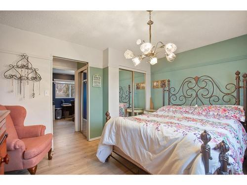 133 Maxwell Avenue, Red Deer, AB - Indoor Photo Showing Bedroom