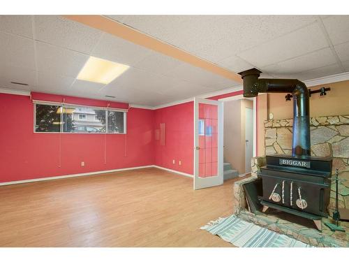 133 Maxwell Avenue, Red Deer, AB - Indoor Photo Showing Other Room