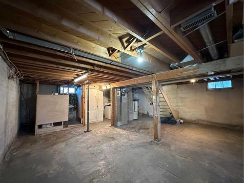 5407 56 Street, Ponoka, AB - Indoor Photo Showing Basement