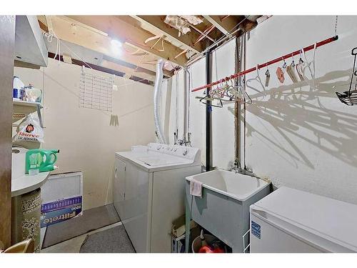 59 Gish Street, Red Deer, AB - Indoor Photo Showing Laundry Room