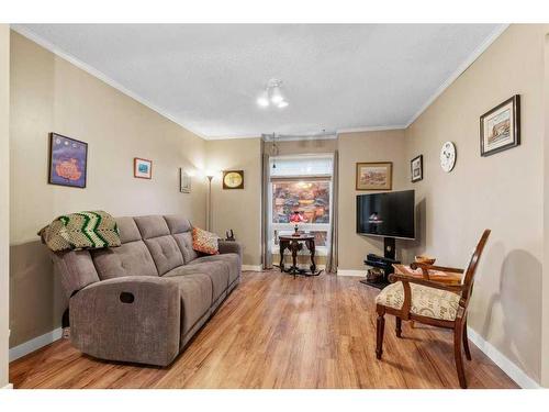 59 Gish Street, Red Deer, AB - Indoor Photo Showing Living Room