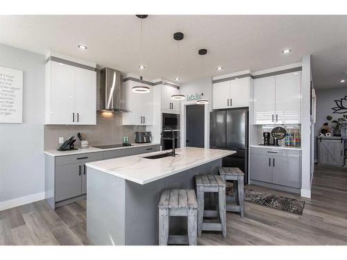 4175 Ryders Ridge Boulevard, Sylvan Lake, AB - Indoor Photo Showing Kitchen With Upgraded Kitchen