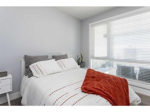 4175 Ryders Ridge Boulevard, Sylvan Lake, AB - Indoor Photo Showing Bedroom