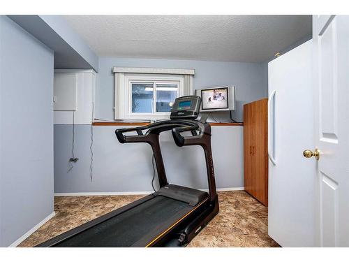 6002 54 Avenue, Camrose, AB - Indoor Photo Showing Gym Room