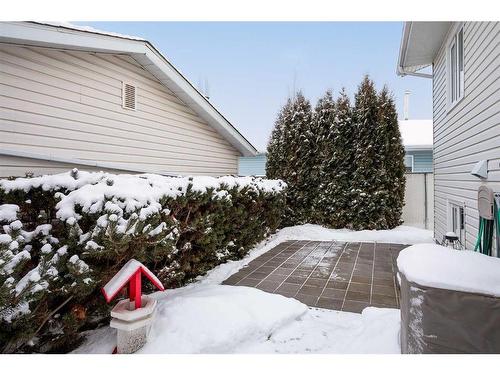 6002 54 Avenue, Camrose, AB - Outdoor With Exterior