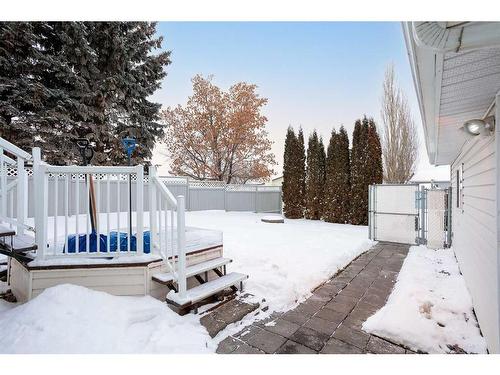 6002 54 Avenue, Camrose, AB - Outdoor