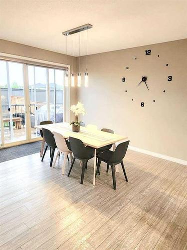 238 Kingfisher Crescent Se, Airdrie, AB - Indoor Photo Showing Dining Room