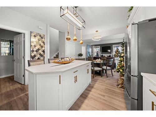 42-45 Ironstone Drive, Red Deer, AB - Indoor Photo Showing Kitchen