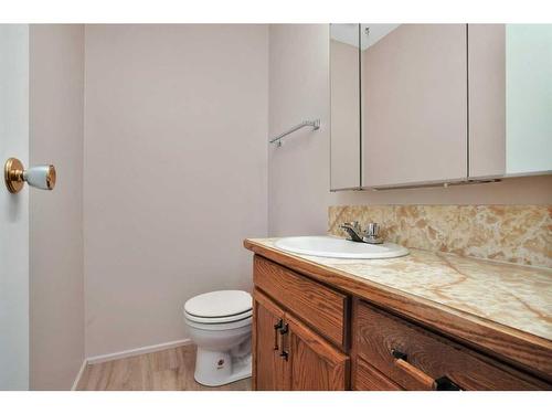 5836 58 Street, Rocky Mountain House, AB - Indoor Photo Showing Bathroom