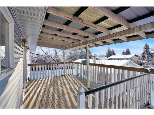 5836 58 Street, Rocky Mountain House, AB - Outdoor With Exterior